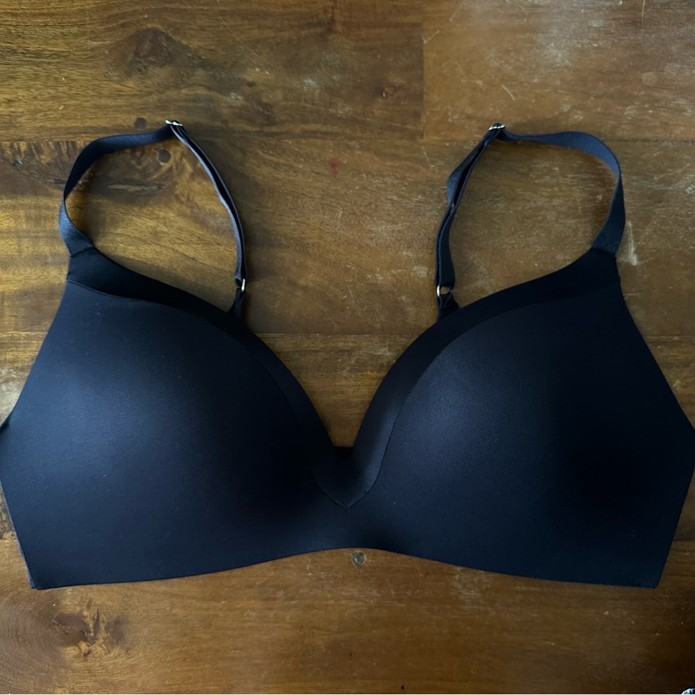 Underoutfit the Satin Grace black Women's Bra Style 1258 Size XL‎